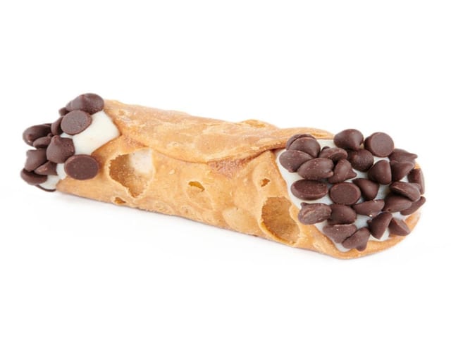 Cannoli.